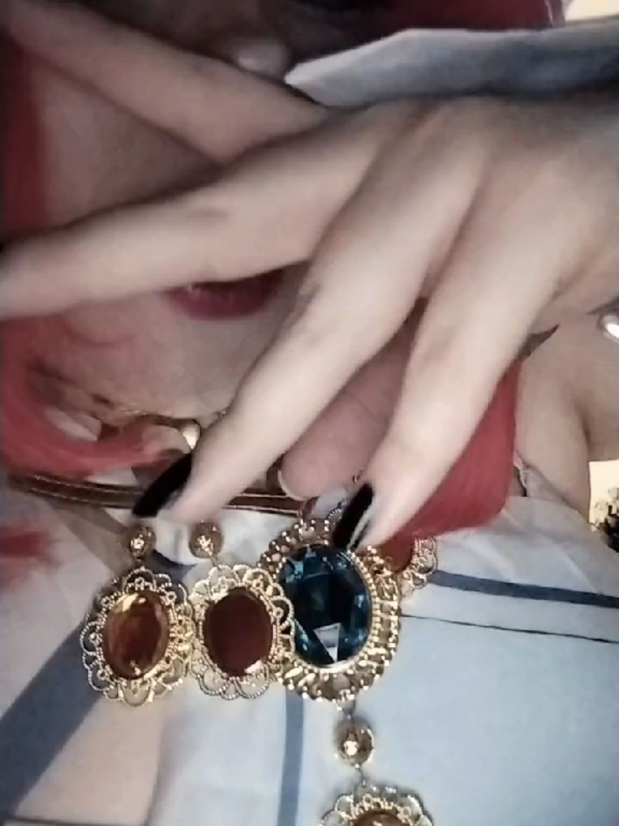 Tihihihiii shes so prettyy#genshinimpactcosplay #cosplayer #nilou #niloucosplay #cosplay 