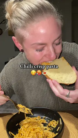 If you haven’t tried Chilli crisp pasta you need to immediately 🤤😍 #chillicrisp #LeeKumKee #DinnerIdeas 