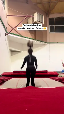 Je vous jure il me suffit de 1 semaine pour perdre mes repères 😵‍💫  Alors 7 ou 8 mois 😅😅😅 . . . #gym #perdue #gymnastique #reeduc #blessure 