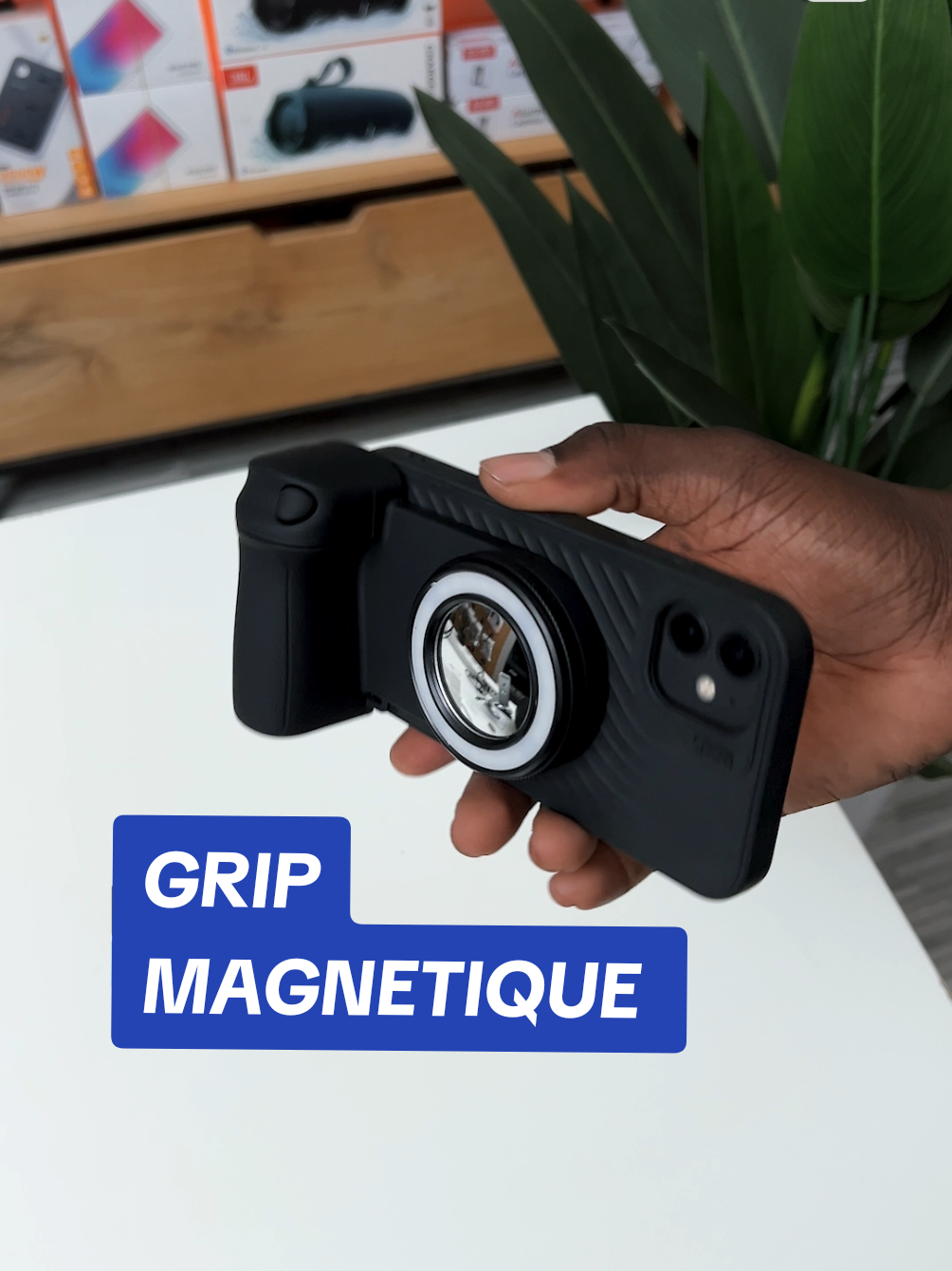 Grip Magnetique  15 000 F Cellphone Selfie Light BBC-9 +228 93990357  #photography #trepied #camera #contentcreator #gripmagnetique 
