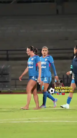 Cruz Azul femenil agradece el apoyo de la afición. 🙌🚂 #LigaMxFemenil #CruzAzul 