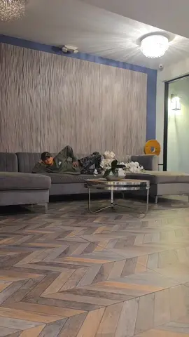 Part 3: How I be waiting for my food. 