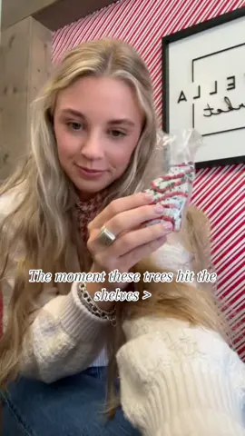 You already know the vibes @Little Debbie 🎄 #littledebbie #christmas #christmastree #merrychrysler #slay 