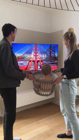 Le meilleur jeu du monde est celui qu’on partage 🩵🎢 #baby#manege#humours#lespetitsculotte 