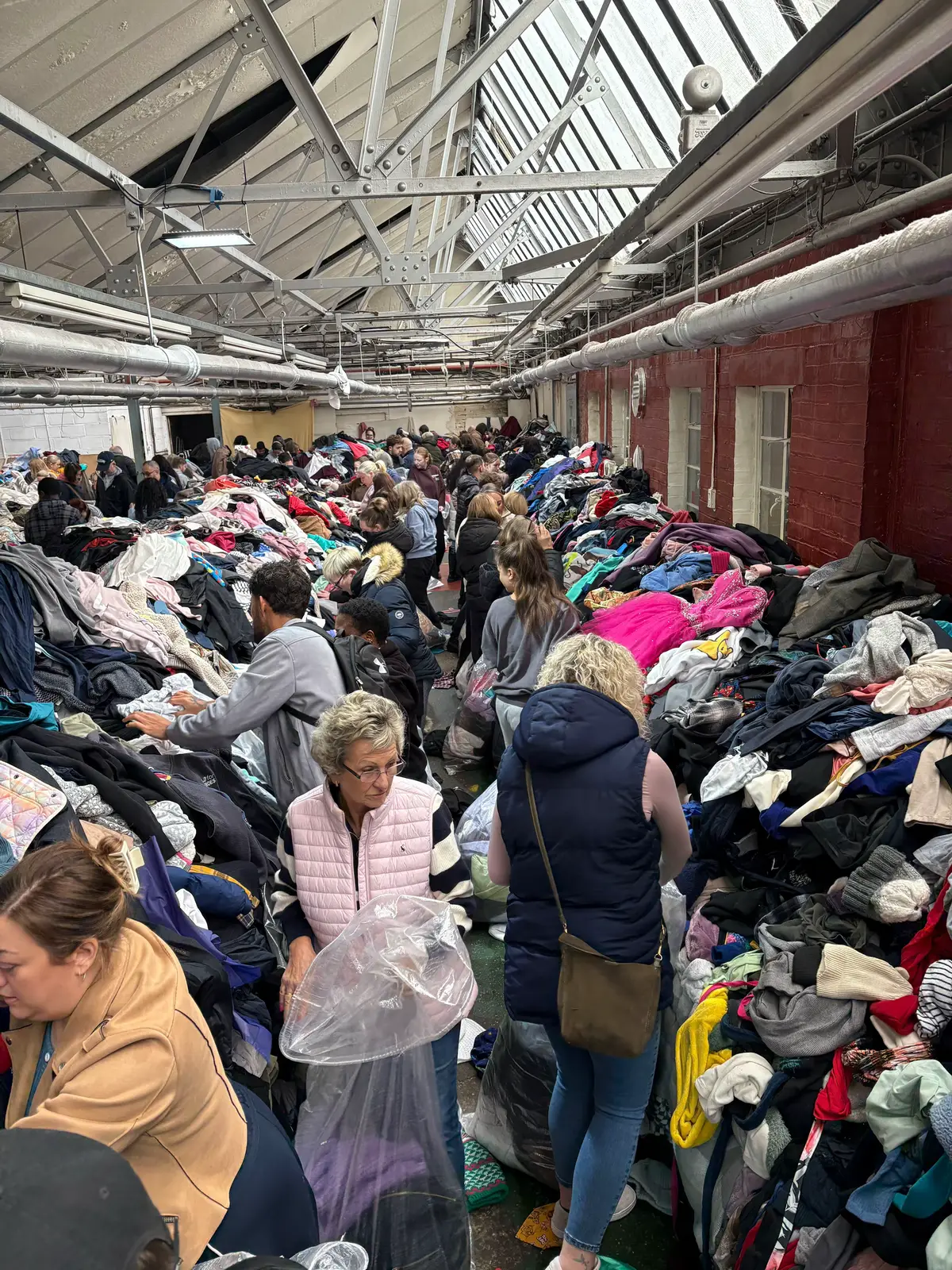 👗💥 Have you popped in to see us yet? We're the UK's biggest £1 pre-loved clothing sale, and the buzz just keeps growing! 🎉  It's been an amazing first 6 months since we opened — thank you to everyone who's come along and supported us so far ❤️  If you've already visited, tell us below 👇  ✨What's the best bargain you've found? 🙌 And who's been back more than once already? We love hearing your stories (and seeing your £1 outfit finds!) 🛍️  #soundforapound #clothingwholesale #clothingsale #vintageclothing 