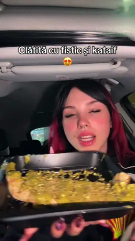 Așteptati până la final 😂 Cea mai bună clătită cu fistic mâncată 💚 #foryou #romania #biealin 