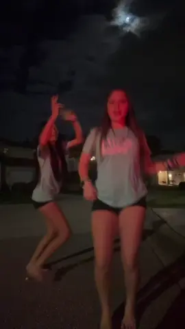 it’s wammy wednesdayyyy 😝😝 @Bella💋💸 #fyp #wammy #wednesday #dance #trending 