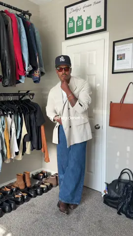 My favorite type of denim 👖 #mensfashion #fashiontips #styletips #denim 