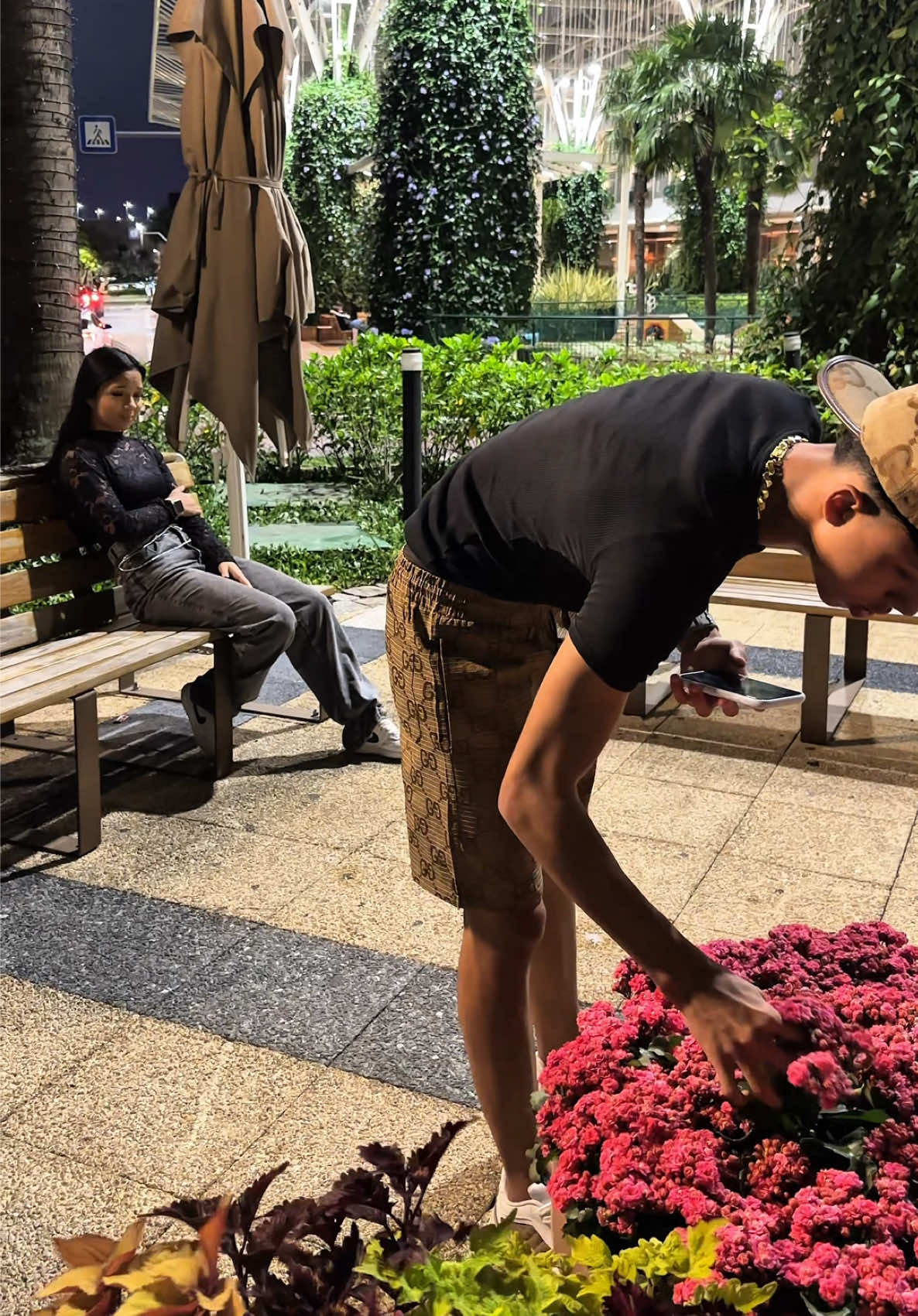 como conquistar a famosinha