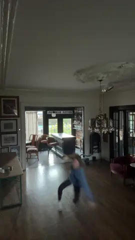 How’s your day going!#justateshit #clumsy #dancer #turns #fypシ 