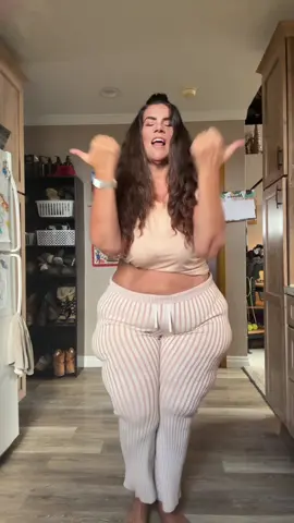 Just for fun☀️🔥#fyp #viral how’s ur Thursday 😘