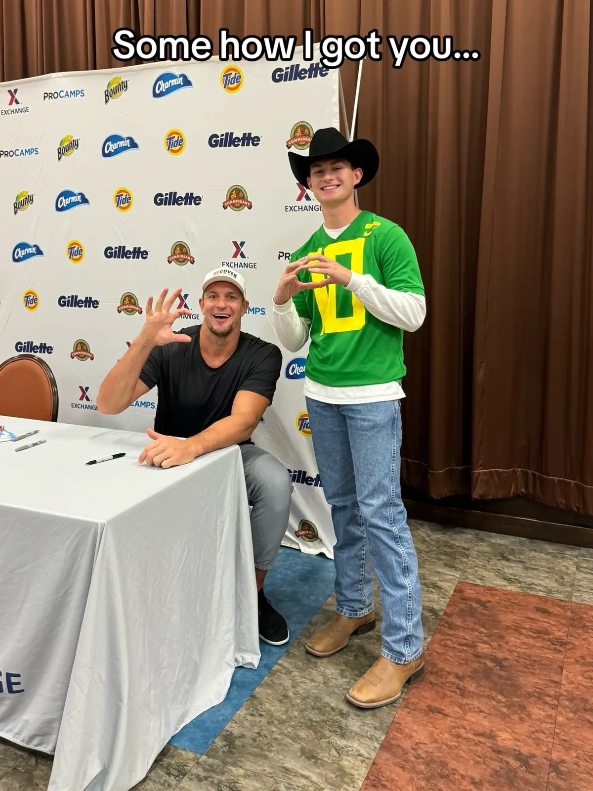 Nobody’s ever taking your place, at my place @Annabelle Brinkhous ❤️♾️ . . . @Joshua Slone #joshuaslone #fyp #girlfriend #countrymusic 