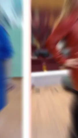 🌿 E momentul să ai grijă de TINE! 🌿 Nu mai amâna starea de bine — o poți construi pas cu pas, alături de mine! 💪 Sesiunile de Mișcare Adaptată sunt create pentru oricine vrea: ✔️ să se simtă mai ușor și mai energic, ✔️ să elimine stresul și oboseala, ✔️ să se conecteze cu propriul corp într-un mod plăcut și relaxant. 📆 Ne vedem Marți, Joi și Sâmbătă 📍 Online pe Zoom sau fizic la Centrul Wellness Dar mișcarea este doar începutul! 🌟 Alături de mine poți avea si multe alte beneficii!!💪💪🥗💚 ✨ Corpul tău merită atenție, iar tu meriți o comunitate care te susține! Scrie-mi și hai să facem împreună primul pas spre o versiune mai sănătoasă, mai fericită și mai plină de energie a ta! 💚 #miscareadaptata #wellness #transformare #energie 