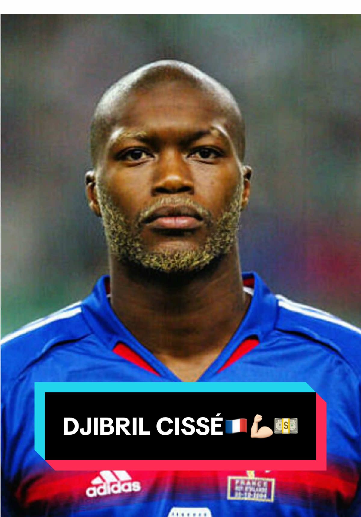 LA HISTORIA DE DJIBRIL CISSÉ🇫🇷💪🏻💵 ➡️ Recordad como extravagante, por sus tatuajes y peinados exóticos que se hacia. ➡️ Su gram potencia a la hora de rematar hizo que ses un gran goleador en Francia. Debutando con su selección nacional y hasta ganando la Champions League con el Liverpool. . . #cisse #djibrilcissé #francia #futbol⚽️  #deportesentiktok 