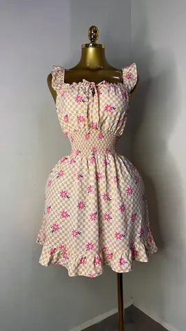 Mambo imechemka 🤏🏽🥰💃🏼 the baddest 💃🏼🤗 #thriftdresses #mercyjojo100 #jojothriftshop #bamburitiktokers #thriftshop 