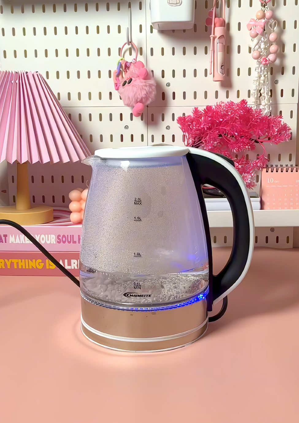 Hindi na kailangan mag hintay ng matagal 3 minutes lang, kay mainit kanang tubig! Iba talaga quality ng @MAIMEITE  Electric Kettle 💯✨ #maimeite #maimeiteelectrickettle #kettle #glasskettle #waterheater 