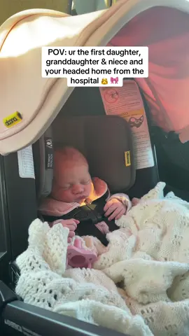 Idk how I did life before her, this mama is obsessed and in the most beautiful newborn bubble 🩷 #girlmom 