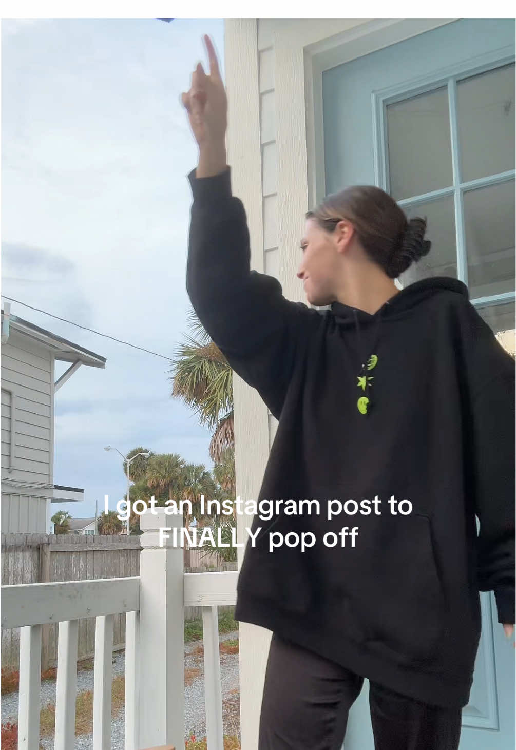 This is a joke I freaking love those photos  #crankdat #robertpattinson #batman 