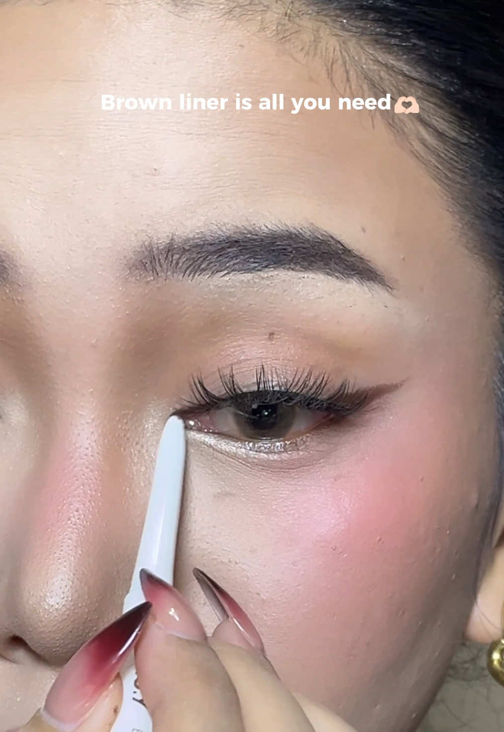 Brown liner girlyyypoops hands up!🙌🏻✨ #11.11BigPamaskoSale  #TikTokShop11BigPamasko #JMCYPH #JMCYwhitegelliner #jmcygelliner