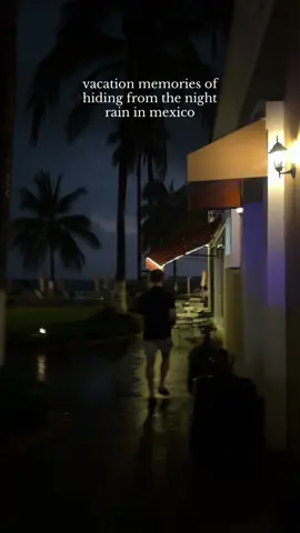 need this warm rain compared to canadian rain rn😭😭😩🙏🏻#vacation #couple #Relationship #memories #Love 