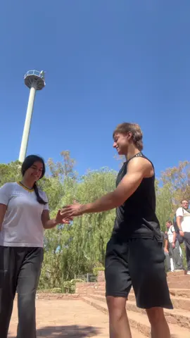 me cae mal igual @Luci  #cena #egresados #cenadeegresados 