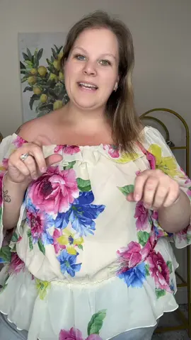 Plus size night with Brittany! Come join me! #plussize  #auctions #plussizefashion 