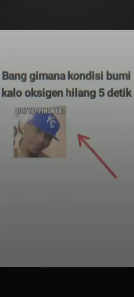 Kalau oksigen benar-benar hilang dari Bumi selama 5 detik, bahkan sesingkat itu, dampaknya bisa sangat mengerikan dan langsung terasa. Berikut ini hal-hal yang akan terjadi: --- 1. Semua manusia dan hewan akan merasa sesak Kita tidak langsung mati, tapi akan kehilangan napas dan panik. Oksigen dibutuhkan untuk proses pembakaran energi di sel—jadi tubuh langsung drop. --- 2. Semua alat elektronik berbahan logam tanpa pelapis akan hancur Oksigen melindungi logam dari korosi cepat. Tanpa oksigen, tekanan udara turun drastis dan logam bisa meledak atau rontok. --- 3. Atmosfer akan runtuh sebagian Oksigen menyusun sekitar 21% atmosfer. Tanpanya, tekanan udara menurun drastis—bisa bikin gendang telinga manusia pecah. --- 4. Langit jadi gelap Langit tampak biru karena hamburan cahaya oleh molekul oksigen dan nitrogen. Tanpa oksigen, langit jadi hitam seperti di luar angkasa. --- 5. Kulit manusia bisa terbakar matahari Ozon (O₃), yang melindungi kita dari radiasi UV, terbuat dari oksigen. Tanpa oksigen, lapisan ozon hilang seketika → radiasi UV bebas masuk → kulit terbakar. --- 6. Semua benda yang terbakar langsung padam Api butuh oksigen. Semua kebakaran, mesin, kompor—langsung mati. Tapi juga, pesawat bisa jatuh, karena turbin butuh oksigen. --- 7. Bangunan dari beton akan rontok Beton mengandung oksida yang bantu merekatkannya. Hilangnya oksigen menyebabkan ikatan kimia pecah → struktur melemah → retak/runtuh. --- Tapi... setelah 5 detik oksigen kembali, maka: Kita masih bisa selamat, meskipun syok. Tapi kerusakan sudah terjadi di banyak struktur dan sistem.