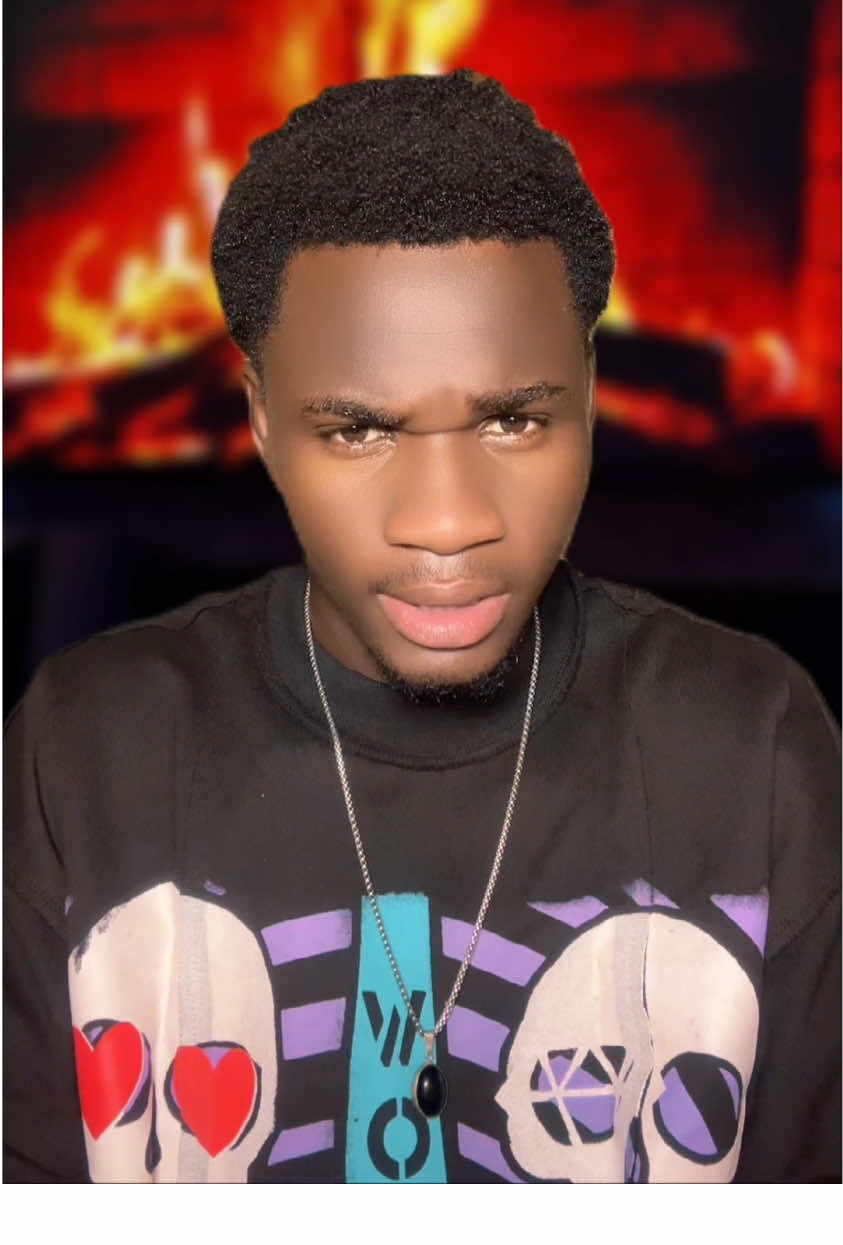 Gemini >> Dessin de style ligne croquis au crayon et blanc sur un visage (détails du visage exactement les mêmes que dans l’image téléchargée), détails complexes, page de carnet d’arrière-plan normal et doigt droit tenant crayon et gomme, croquis de signature lié au potlot écrit «  RASSOUL_JOOPEUH 👈 #galsen221🇸🇳🇸🇳 #plusdelikesurtiktok #astucetelephone #plusdevisibilitetiktok #abonner_max🔝  @𝓡𝐀ŜŜ𝐎υⓁ 𝓳𝐎𝐎ρ𝒆υｈ⍟  @𝓡𝐀ŜŜ𝐎υⓁ 𝓳𝐎𝐎ρ𝒆υｈ⍟  @𝓡𝐀ŜŜ𝐎υⓁ 𝓳𝐎𝐎ρ𝒆υｈ⍟ @@