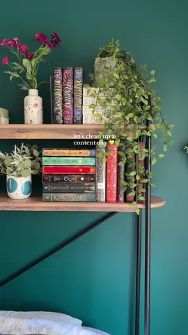lowkey hateee reorganizing after a content day 😭 #booktokfyp #bookishthings #bookshelves #bookishcontent #booktokgirlies 