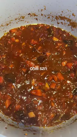 I 🤍 Chili #chili #foodtiktok #FoodTok #soupseason #coldaf in my perfect @Caraway Home pot