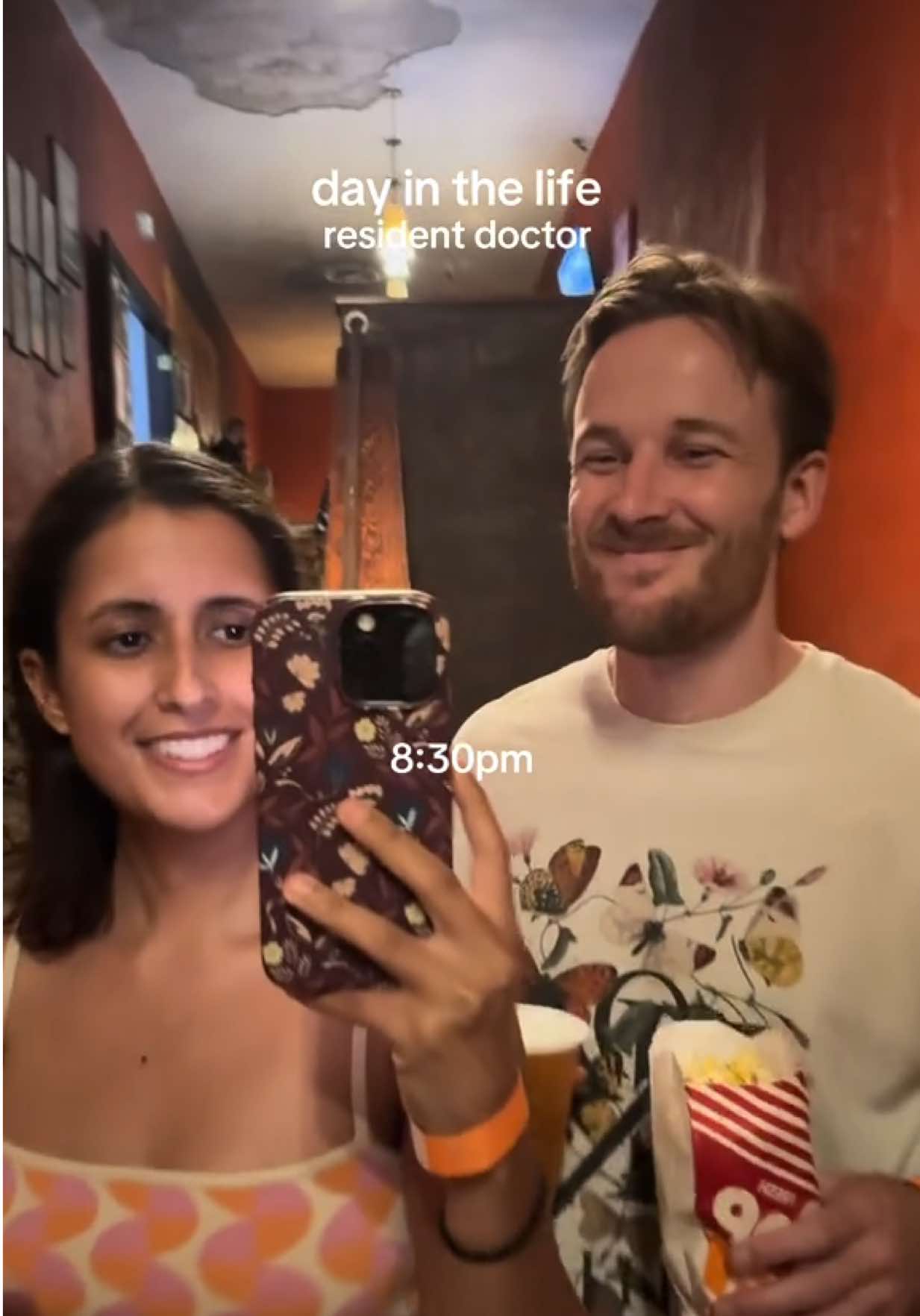 sometimes we stay up late 🎶🎸🎫 #medicine #doctor #neurology #dayinmylife 