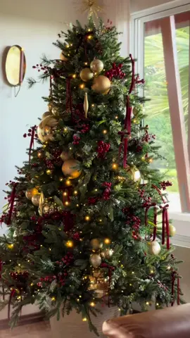 “Este año me propuse simplificar y disfrutar” Con solo 3 elementos logré un árbol lleno calidez ✨