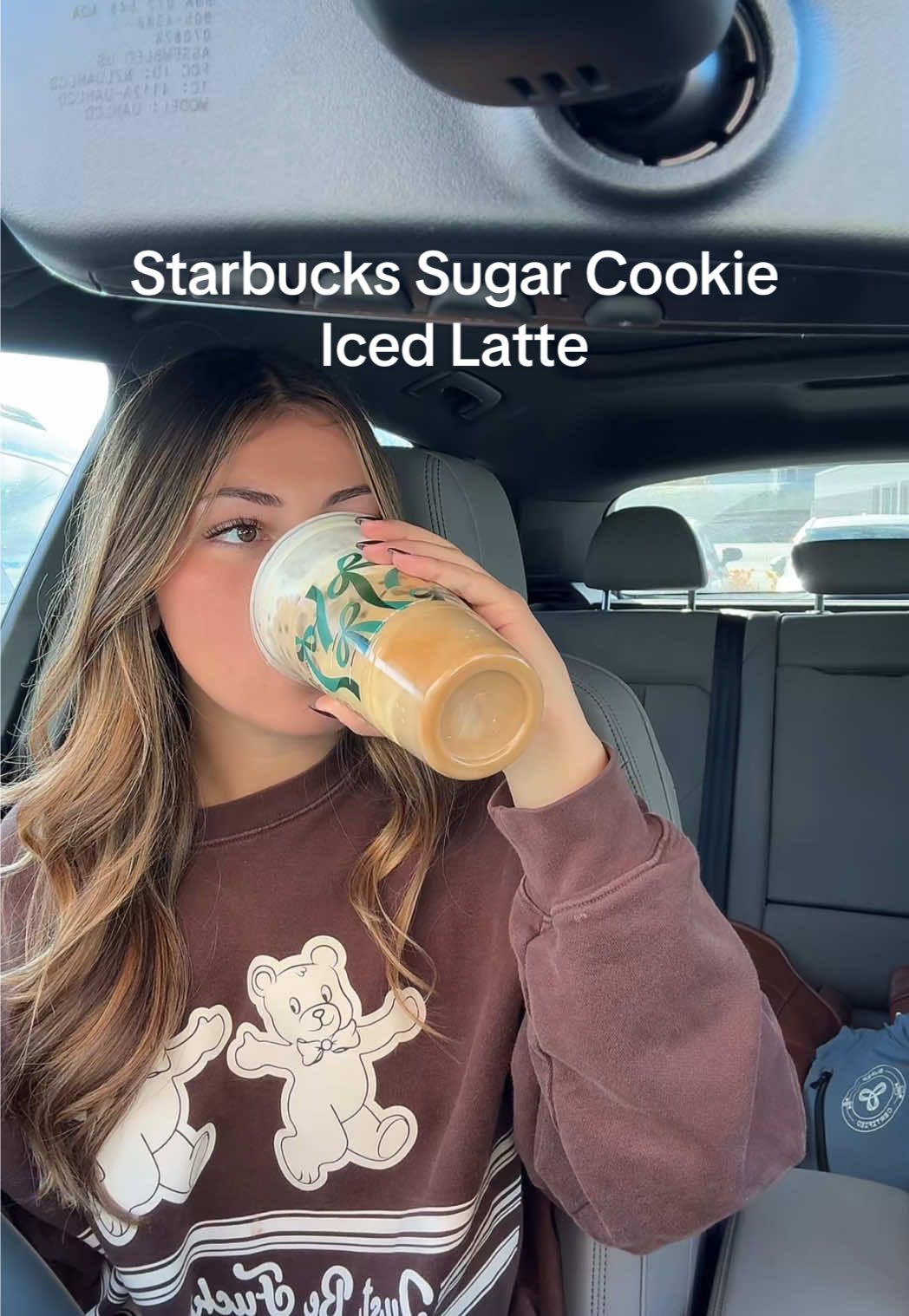 the best drink EVERRRR @Starbucks #starbucks #holidaymenu #coffee #bearista #sugarcookielatte 