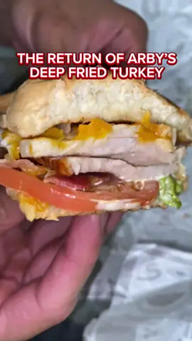 @Arbys just took the classic club to a whole new level🔥 #ArbysPartner #deepfriedturkey #Foodie #eatingshow #fyp 