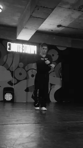 Otra vez pero mejor!💓 Coreo de mi Mom Dc: kendramartoficial #dance #parati #coreo #fyp #foryoupage 