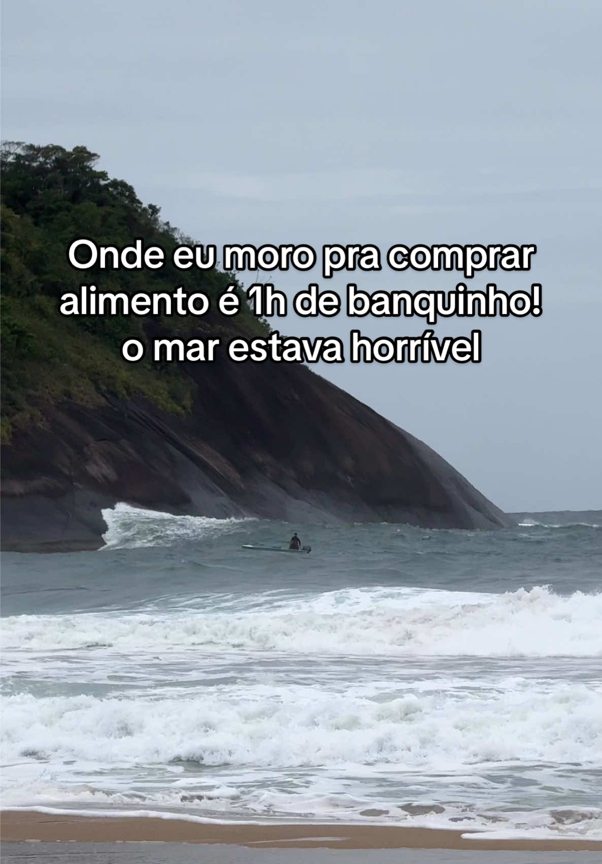Você moraria numa ilha remota com 400 pessoas e sem acesso fácil?  #ilha #ilhabela #mercado #barco 