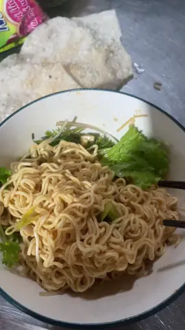 #  cuộc sống đúng vô thường thiệt mới hôm qua còn tiêu tiền không suy nay mua 2 gói mì thiếu 3 ngàn #giaitritiktok #anmyhaohao #xuhuongtiktok #76h1ducpho❤️ 