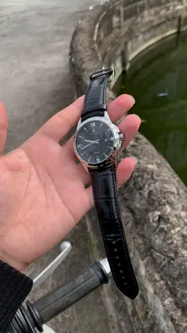 Mẫu đồng hồ chính hãng cao cấp , chống xước nhẹ , đi mưa thoải mái nha ae 🥰 #thoitrangnam #xuhuong #đồnghồnam #đồnghồđẹp2025 