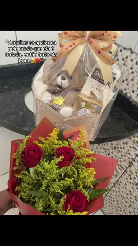 Ele me surpreendeu mais uma vez 🥹❤️ #amor❤️ #fyp #casal #flores #foryou 