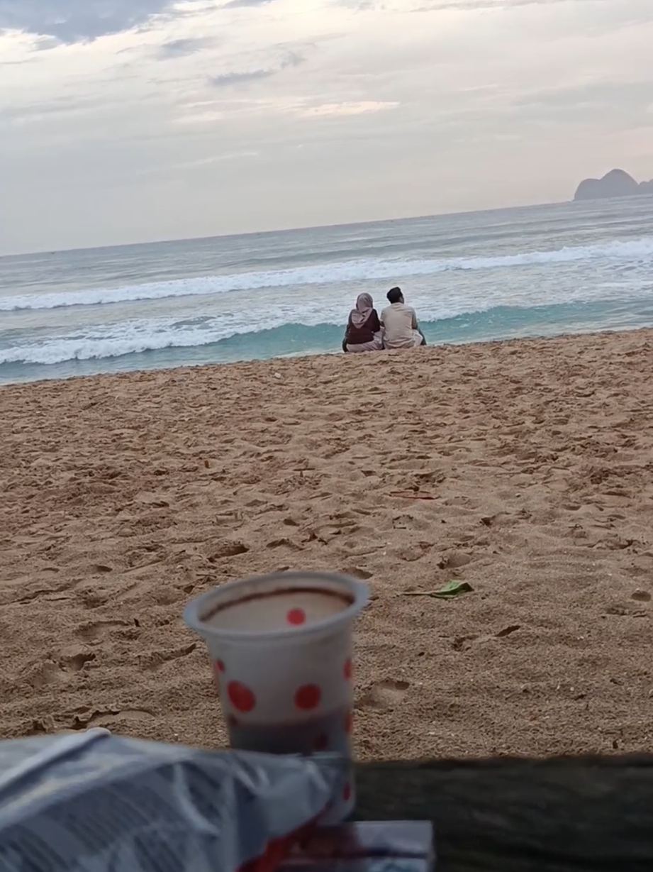 jika ada yang lebih indah dari melody so far away, mungkin itu awal pertemuan kita dulu🥀 #avengedsevenfold #sofaraway 