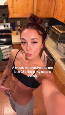 I ate like 8 of these today for my lunch, it’s simple but filling 🤲🏽🙂‍↕️ #caloriedeficit #weightloss #eatwithme #snacks #health #healthysnacks #healthyfood #wholefoods 