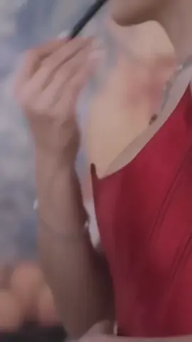 آڪـتـفـي بـنفسڪ... وآݪـباقي وجـودهـم جـميݪ، وغــيآبـهم أجـمل... 🤍🦋