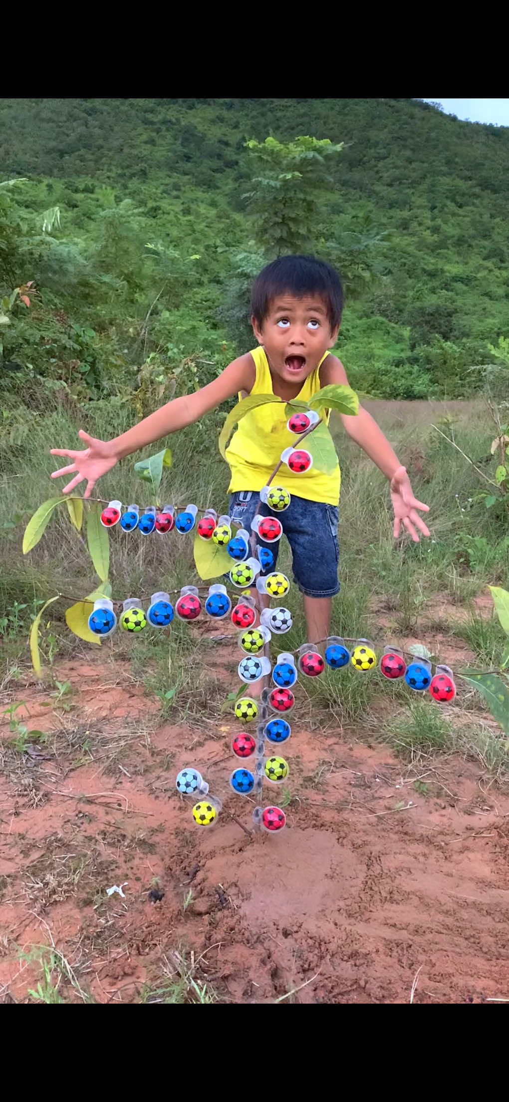 How to make a Simple and very useful in Forest #Outdoors #bushcraft #camping #survival #simple 