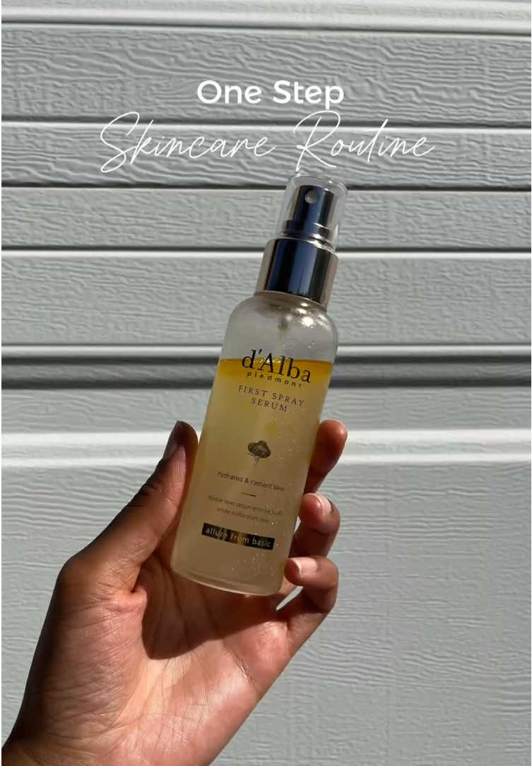 You don’t need a 5 step skincare routine if you use the @dalba_global First Spray Serum!✨ My secret to glass skin on those days that go by way to fast🏃🏽‍♀️💨 #dalba #dalbasprayserum #simpleskincare #instantglow #truffleglow 
