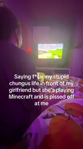 Why did she stare like that though? #chunguslife #fyp #trend #Minecraft 