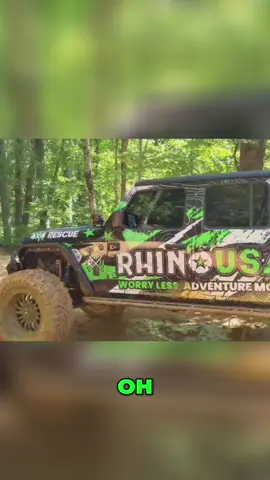 Oh Sh*t 😳 Wes @4x4_rescue sending it out at Windrock in the Rhino Gladiator! This is what wheeling done right looks like 💪🦏 #OffRoadLife #WindrockPark #JeepGladiator #TrailRig #RhinoUSA