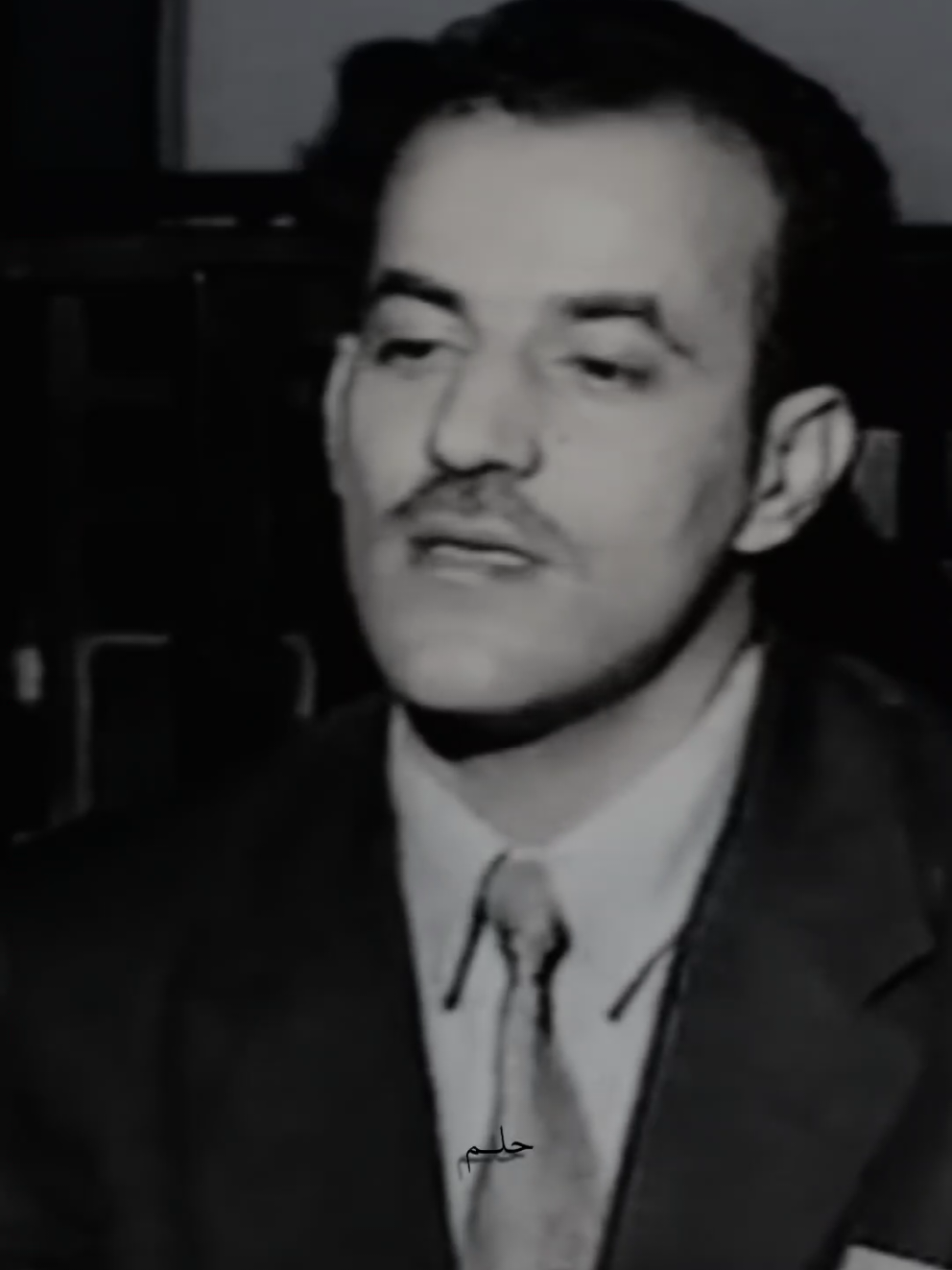 اريد ابوسك لكن احتار  #شعر #صباح_الهلالي #حب #6fim8 