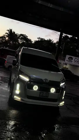 @mover - microbús 🇸🇻  Don't give up on your dreams Whatever it is Chase those motherfuckers till the wheel fall out #hiace #viral #fyp #parati #elsalvador 