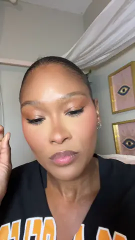 Storytime lol auntie almost didn’t make it but I got by lick back #storytime #viralvideo #fyp #imback 