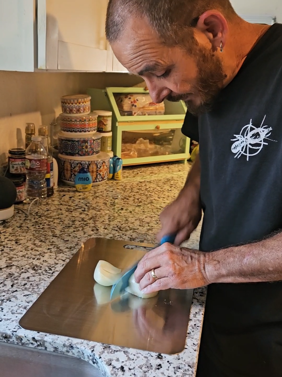 Premium Titanium Cutting Board. #cuttingboard #stainlesssteelcuttingboard #choppingboard #blackfriday #blackfridaydeals 